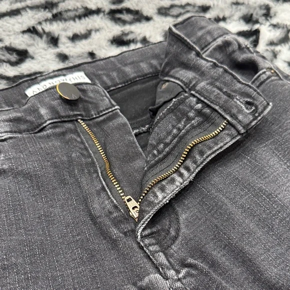 Classic Black Skinny Jeans for Men - Picture 5 of 6